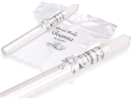 Personalizowana świeca do chrztu z szatką Vintage srebrny z medalikiem